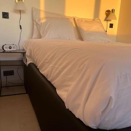 Suite « Body Love » - Jacuzzi Privatif Creteil Exterior photo